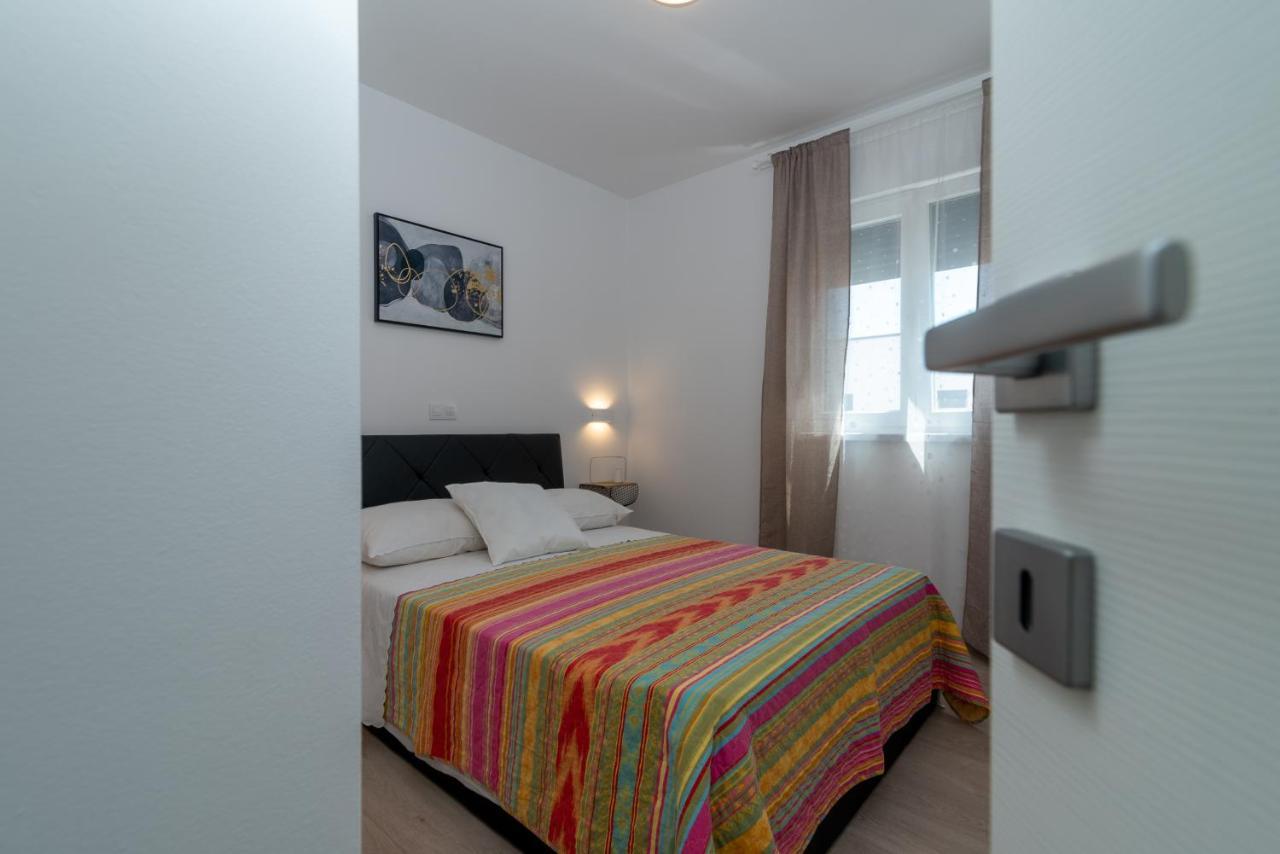 Apartman Lotos Apartment Trogir Exterior photo