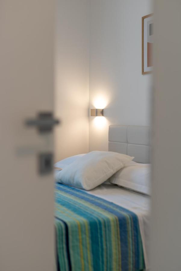 Apartman Lotos Apartment Trogir Exterior photo
